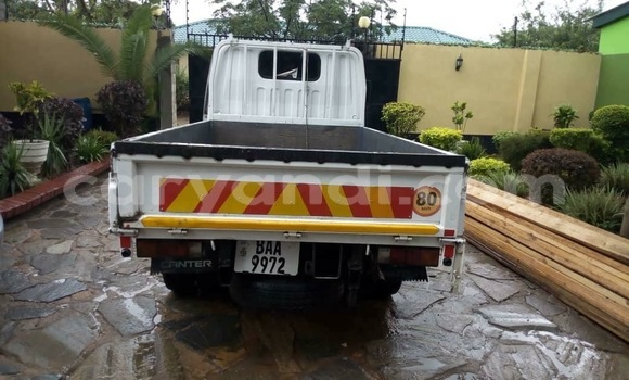 Acheter Occasion Utilitaire Mitsubishi Canter Blanc à Lusaka, Zambie Acheter Occasion Utilitaire Mitsubishi Canter Blanc à Lusaka, Zambie