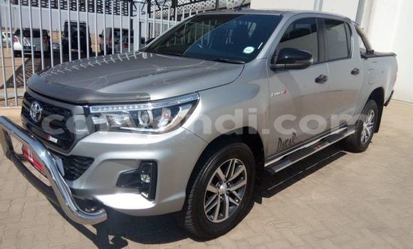 Acheter Occasion Voiture Toyota Hilux Gris à Livingstone, Zambie Acheter Occasion Voiture Toyota Hilux Gris à Livingstone, Zambie