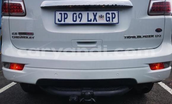 Acheter Occasion Voiture Chevrolet TrailBlazer Blanc à Chililabombwe, Copperbelt Acheter Occasion Voiture Chevrolet TrailBlazer Blanc à Chililabombwe, Copperbelt