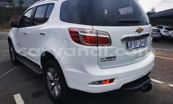 Acheter Occasion Voiture Chevrolet TrailBlazer Blanc à Chililabombwe, Copperbelt Acheter Occasion Voiture Chevrolet TrailBlazer Blanc à Chililabombwe, Copperbelt