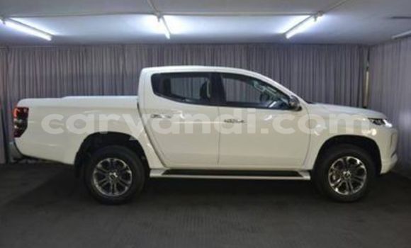 Acheter Occasion Voiture Mitsubishi Triton Blanc à Kansanshi, Nord-Ouest Acheter Occasion Voiture Mitsubishi Triton Blanc à Kansanshi, Nord-Ouest