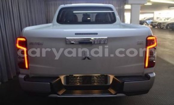 Acheter Occasion Voiture Mitsubishi Triton Blanc à Kansanshi, Nord-Ouest Acheter Occasion Voiture Mitsubishi Triton Blanc à Kansanshi, Nord-Ouest