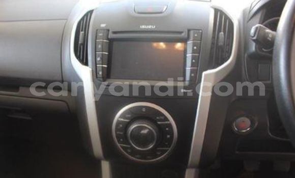 Buy Used Isuzu D–MAX White Car in Samfya in Luapala