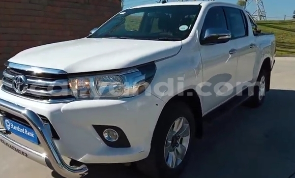 Acheter Occasion Voiture Toyota Hilux Blanc à Chingola, Zambie Acheter Occasion Voiture Toyota Hilux Blanc à Chingola, Zambie