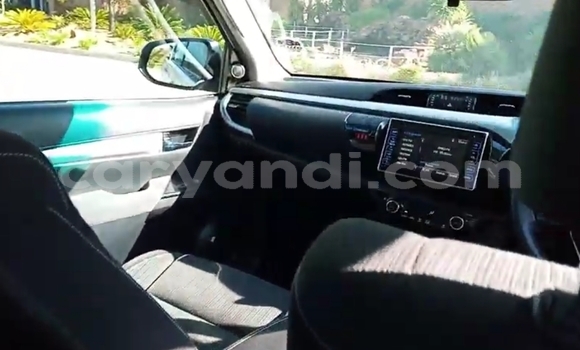 Acheter Occasion Voiture Toyota Hilux Blanc à Chingola, Zambie Acheter Occasion Voiture Toyota Hilux Blanc à Chingola, Zambie