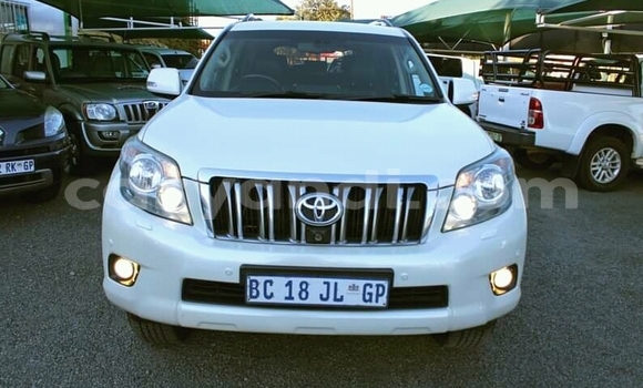 Acheter Occasion Voiture Toyota Prado Blanc à Kalabo, Occidental Acheter Occasion Voiture Toyota Prado Blanc à Kalabo, Occidental