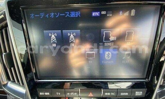 Buy Import Toyota Land Cruiser White Car in Livingstone in Zambia Buy Import Toyota Land Cruiser White Car in Livingstone in Zambia