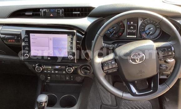 Tenga Tsaru Toyota Hilux Sirivha Mota in Mazabuka in Southern Tenga Tsaru Toyota Hilux Sirivha Mota in Mazabuka in Southern