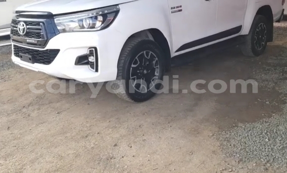 Acheter Occasion Voiture Toyota Hilux Blanc à Chingola, Zambie Acheter Occasion Voiture Toyota Hilux Blanc à Chingola, Zambie