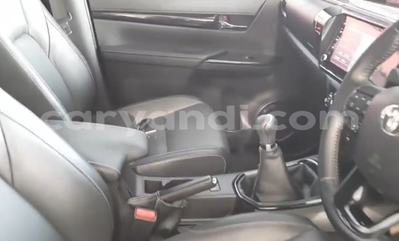 Acheter Occasion Voiture Toyota Hilux Blanc à Chingola, Zambie Acheter Occasion Voiture Toyota Hilux Blanc à Chingola, Zambie