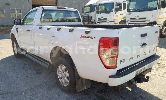 Acheter Occasion Voiture Ford Ranger Blanc à Lusaka, Zambie Acheter Occasion Voiture Ford Ranger Blanc à Lusaka, Zambie