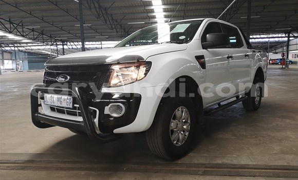 Nunua Ilio tumika Ford Ranger Nyeupe Gari ndani ya Lusaka nchini Zambia Nunua Ilio tumika Ford Ranger Nyeupe Gari ndani ya Lusaka nchini Zambia