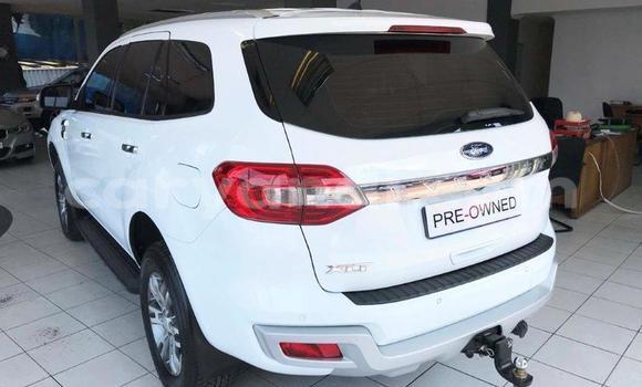 Buy Used Ford Everest White Car in Lusaka in Zambia Buy Used Ford Everest White Car in Lusaka in Zambia