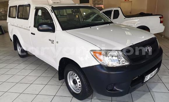 Acheter Occasion Voiture Toyota Hilux Blanc à Lusaka, Zambie Acheter Occasion Voiture Toyota Hilux Blanc à Lusaka, Zambie