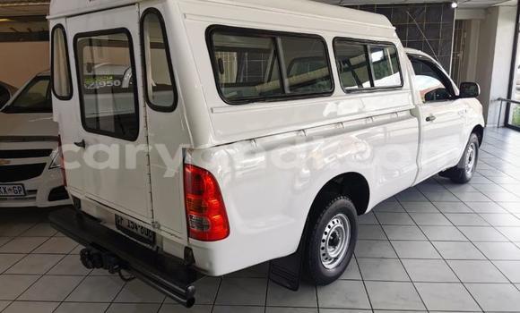 Acheter Occasion Voiture Toyota Hilux Blanc à Lusaka, Zambie Acheter Occasion Voiture Toyota Hilux Blanc à Lusaka, Zambie