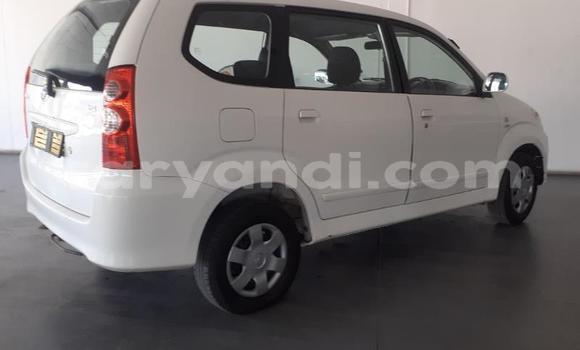 Acheter Occasion Voiture Toyota Avanza Blanc à Lusaka, Zambie Acheter Occasion Voiture Toyota Avanza Blanc à Lusaka, Zambie