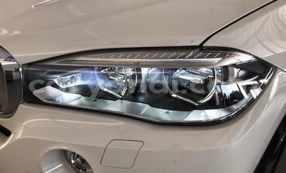 Nunua Ilio tumika BMW X5 Nyeupe Gari ndani ya Lusaka nchini Zambia Nunua Ilio tumika BMW X5 Nyeupe Gari ndani ya Lusaka nchini Zambia