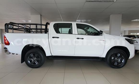 Buy Used Toyota Hilux White Car in Lusaka in Zambia Buy Used Toyota Hilux White Car in Lusaka in Zambia