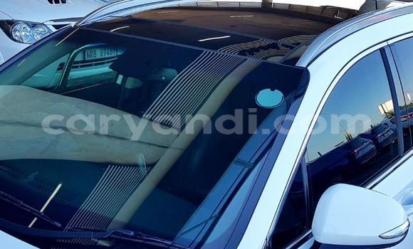 Buy Used Hyundai Santa Fe White Car in Ndola in Zambia Buy Used Hyundai Santa Fe White Car in Ndola in Zambia