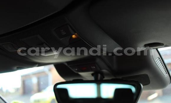 Nunua Ilio tumika Mercedes-Benz C-Classe Nyeupe Gari ndani ya Chama nchini Kusini Nunua Ilio tumika Mercedes-Benz C-Classe Nyeupe Gari ndani ya Chama nchini Kusini