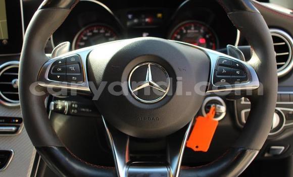 Nunua Ilio tumika Mercedes-Benz C-Classe Nyeupe Gari ndani ya Chama nchini Kusini Nunua Ilio tumika Mercedes-Benz C-Classe Nyeupe Gari ndani ya Chama nchini Kusini