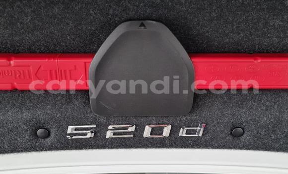 Nunua Ilio tumika BMW 5–Series Nyeupe Gari ndani ya Katete nchini Mashariki Nunua Ilio tumika BMW 5–Series Nyeupe Gari ndani ya Katete nchini Mashariki