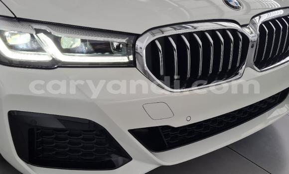 Nunua Ilio tumika BMW 5–Series Nyeupe Gari ndani ya Katete nchini Mashariki Nunua Ilio tumika BMW 5–Series Nyeupe Gari ndani ya Katete nchini Mashariki