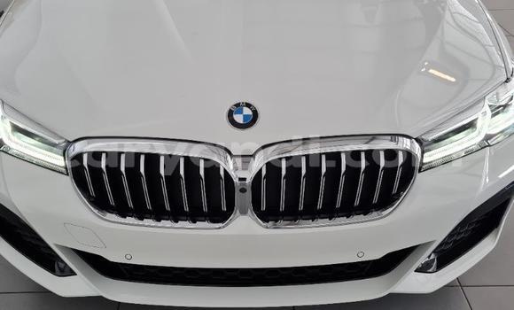 Nunua Ilio tumika BMW 5–Series Nyeupe Gari ndani ya Katete nchini Mashariki Nunua Ilio tumika BMW 5–Series Nyeupe Gari ndani ya Katete nchini Mashariki