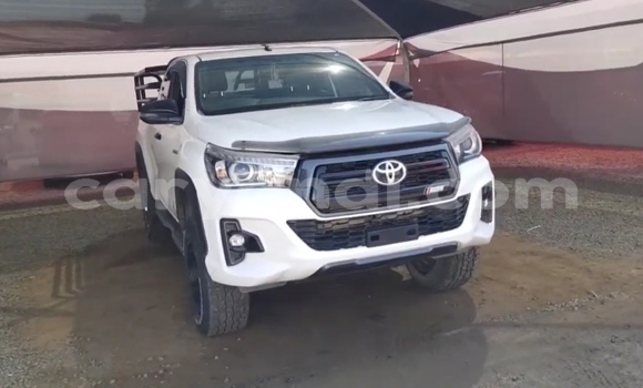 Buy Used Toyota Hilux White Car in Chingola in Zambia Buy Used Toyota Hilux White Car in Chingola in Zambia