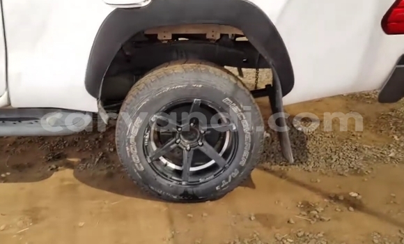 Buy Used Toyota Hilux White Car in Chingola in Zambia Buy Used Toyota Hilux White Car in Chingola in Zambia