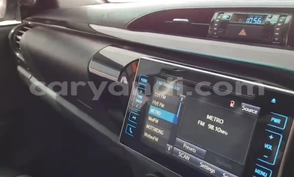 Buy Used Toyota Hilux White Car in Chingola in Zambia Buy Used Toyota Hilux White Car in Chingola in Zambia