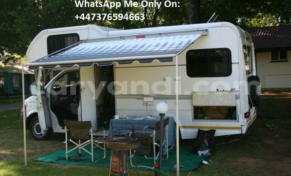 Nunua Ilio tumika Volkswagen Transporter Nyeupe Gari ndani ya Lusaka nchini Zambia