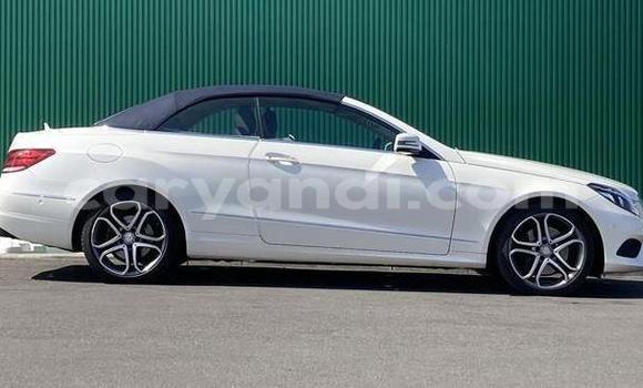 Buy Import Mercedes-Benz E-Classe White Car in Livingstone in Zambia Buy Import Mercedes-Benz E-Classe White Car in Livingstone in Zambia