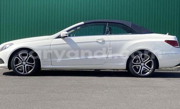 Buy Import Mercedes-Benz E-Classe White Car in Livingstone in Zambia Buy Import Mercedes-Benz E-Classe White Car in Livingstone in Zambia