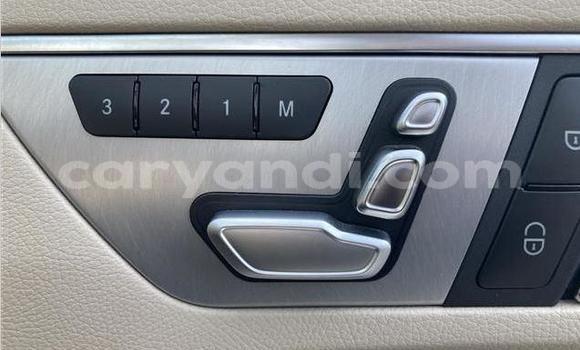 Buy Import Mercedes-Benz E-Classe White Car in Livingstone in Zambia Buy Import Mercedes-Benz E-Classe White Car in Livingstone in Zambia