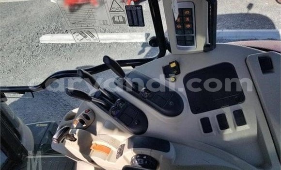 Nunua Ilio tumika DAF CF Nyekundu Lori ndani ya Livingstone nchini Zambia Nunua Ilio tumika DAF CF Nyekundu Lori ndani ya Livingstone nchini Zambia