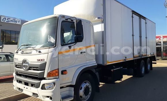 Buy Used Hino 300 Series White Truck in Lusaka in Zambia