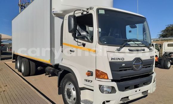Buy Used Hino 300 Series White Truck in Lusaka in Zambia Buy Used Hino 300 Series White Truck in Lusaka in Zambia