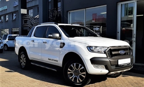 Nunua Ilio tumika Ford Ranger Nyeupe Gari ndani ya Chilanga nchini Lusaka