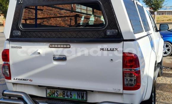 Buy Used Toyota Hilux White Car in Isoka in Northern Buy Used Toyota Hilux White Car in Isoka in Northern