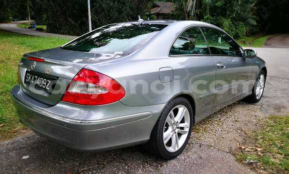 Tenga Tsaru Mercedes‒Benz CLK-klasse Sirivha Mota in Lusaka in Zambia Tenga Tsaru Mercedes‒Benz CLK-klasse Sirivha Mota in Lusaka in Zambia