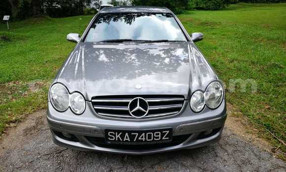 Tenga Tsaru Mercedes‒Benz CLK-klasse Sirivha Mota in Lusaka in Zambia Tenga Tsaru Mercedes‒Benz CLK-klasse Sirivha Mota in Lusaka in Zambia