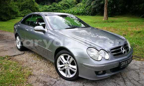 Tenga Tsaru Mercedes‒Benz CLK-klasse Sirivha Mota in Lusaka in Zambia Tenga Tsaru Mercedes‒Benz CLK-klasse Sirivha Mota in Lusaka in Zambia