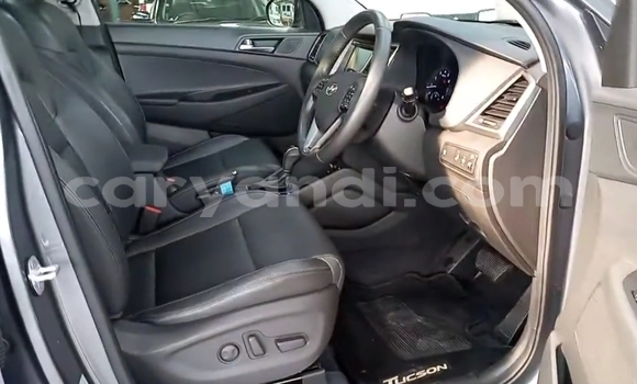 Buy Used Hyundai Tucson Blue Car in Chingola in Zambia Buy Used Hyundai Tucson Blue Car in Chingola in Zambia