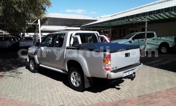 Acheter Occasion Voiture Mazda BT-50 Gris à Chipata, Zambie Acheter Occasion Voiture Mazda BT-50 Gris à Chipata, Zambie