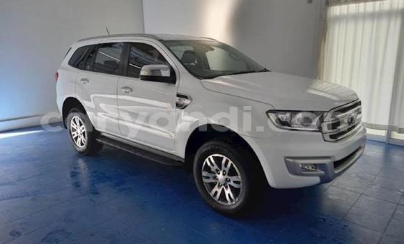 Buy Used Ford Everest White Car in Lusaka in Zambia Buy Used Ford Everest White Car in Lusaka in Zambia