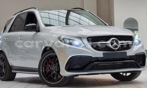 Nunua Ilio tumika Mercedes‒Benz AMG GLE Fedha Gari ndani ya Lusaka nchini Zambia Nunua Ilio tumika Mercedes‒Benz AMG GLE Fedha Gari ndani ya Lusaka nchini Zambia