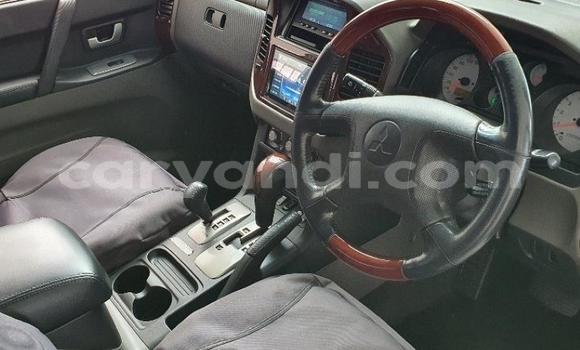 Acheter Occasion Voiture Mitsubishi Pajero Gris à Lusaka, Zambie Acheter Occasion Voiture Mitsubishi Pajero Gris à Lusaka, Zambie