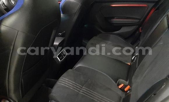 Acheter Occasion Voiture Renault Megane Noir à Livingstone, Zambie Acheter Occasion Voiture Renault Megane Noir à Livingstone, Zambie