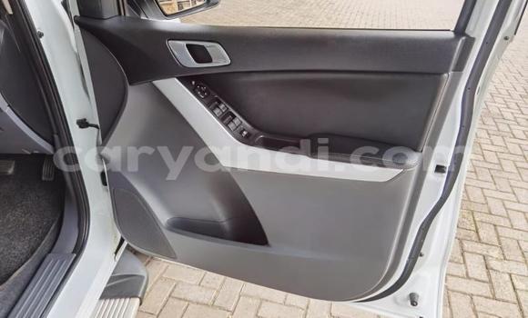 Buy Used Mazda BT-50 White Car in Livingstone in Zambia Buy Used Mazda BT-50 White Car in Livingstone in Zambia